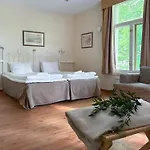 Mustion Linna / Manor 4*