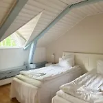 Mustion Linna / Manor מלון 4*