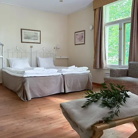 Mustion Linna / Manor 4*