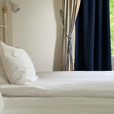 Mustion Linna / Manor 4* Сварто