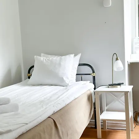 Отель Mustion Linna / Manor Сварто