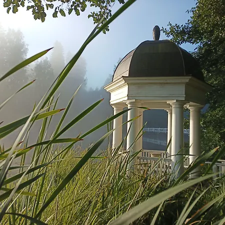 Mustion Linna / Manor Mustio
