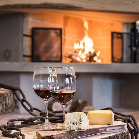 Mustion Linna / Manor Hotelli