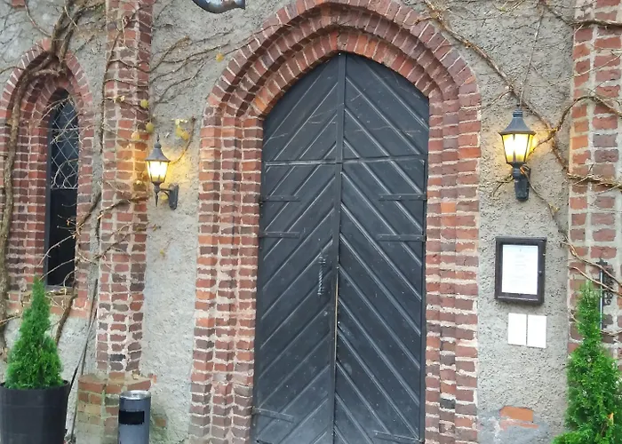 Mustion Linna / Manor فندق