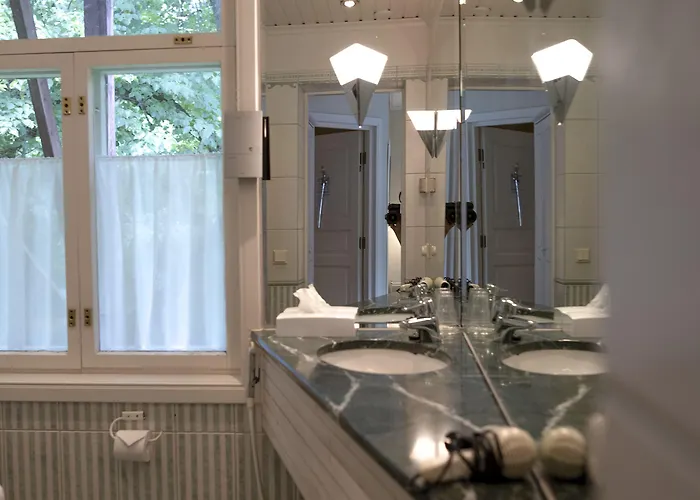 Mustion Linna / Manor Hotel Svartå