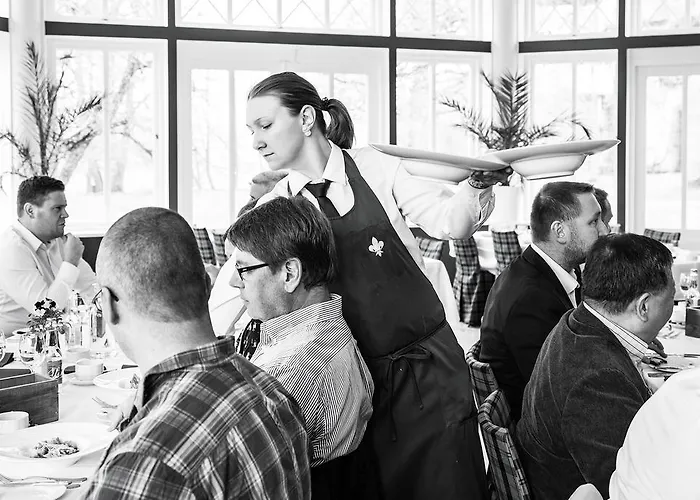 Mustion Linna / Manor 4* Svartå