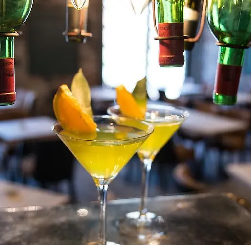 Mustion Linna / Manor 4* Svartå